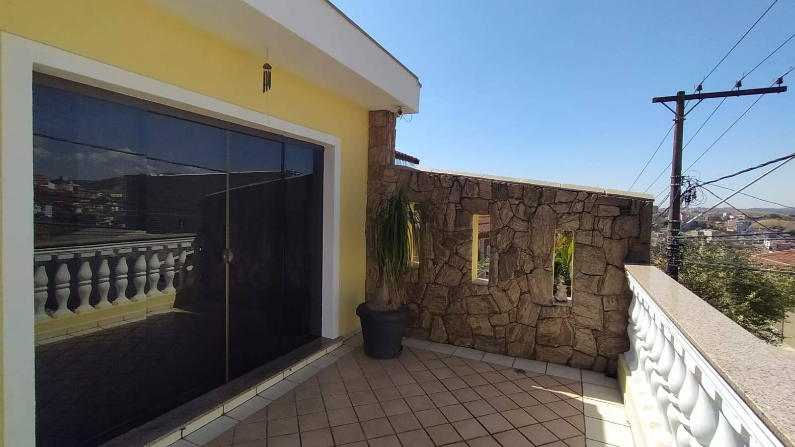 Casa, 4 quartos, 205 m² - Foto 2