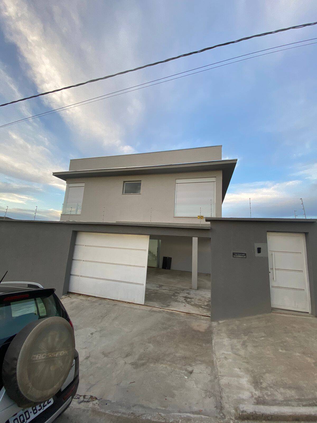 Casa, 4 quartos, 270 m² - Foto 1