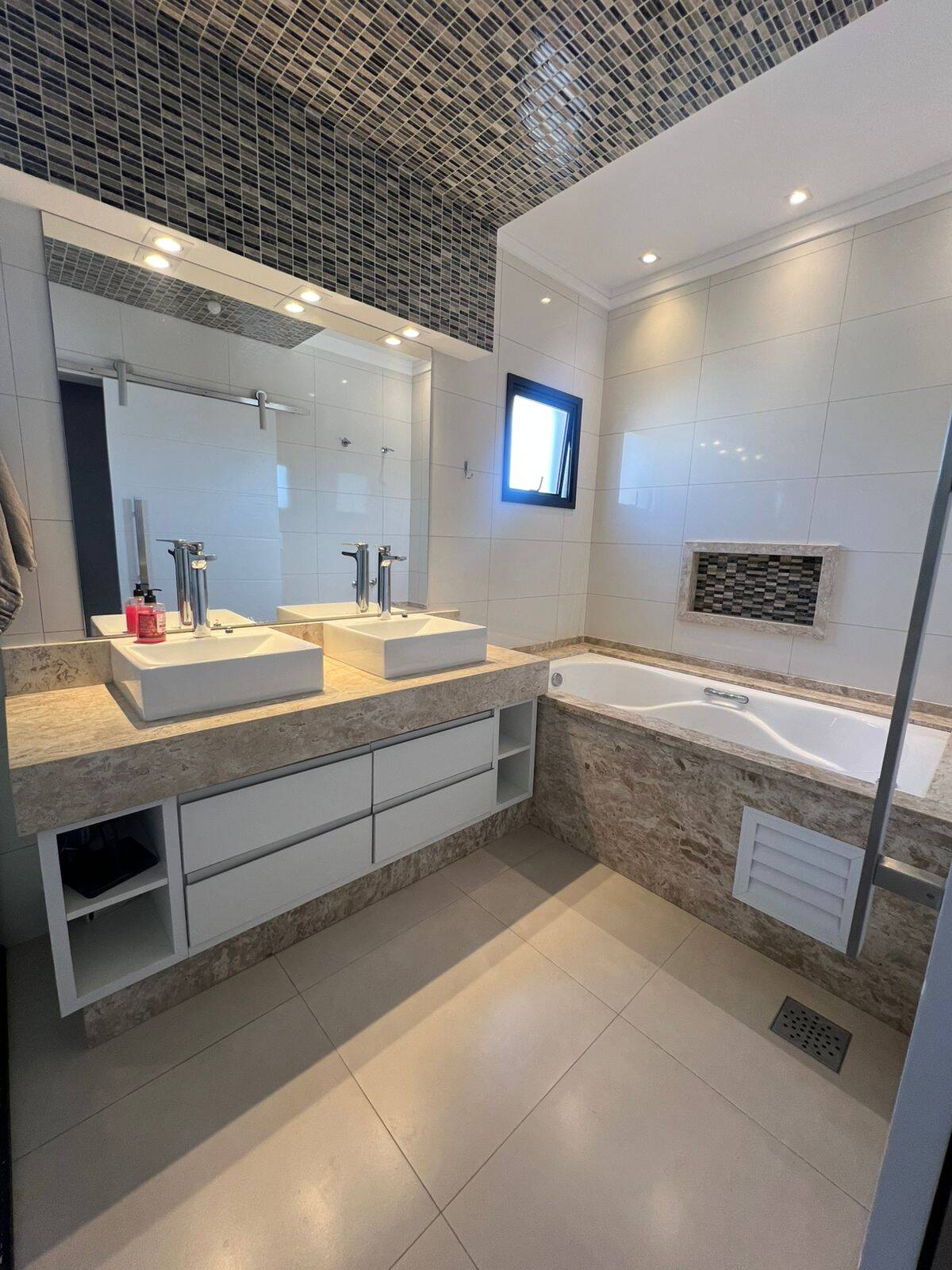 Casa, 3 quartos, 320 m² - Foto 12