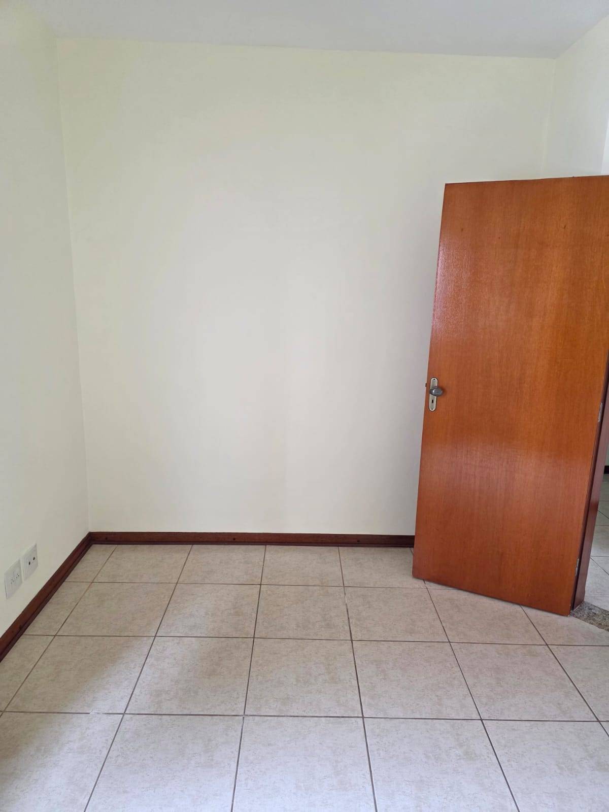 Apartamento, 3 quartos, 100 m² - Foto 2