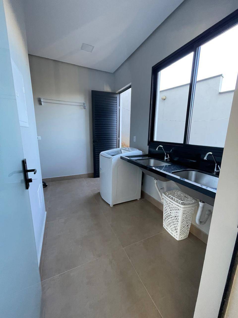 Casa, 3 quartos, 268 m² - Foto 17