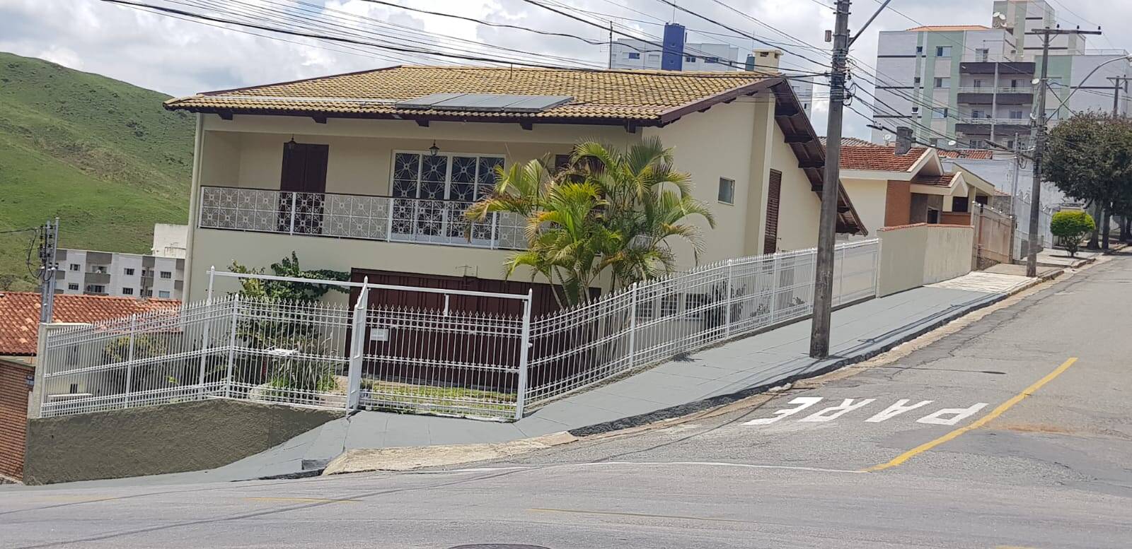 Casa, 3 quartos, 258 m² - Foto 1