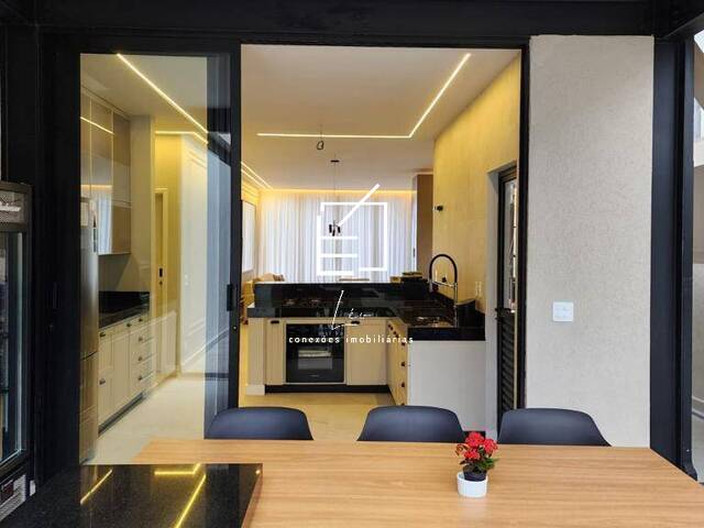 Casa para Venda em Poços de Caldas - 5